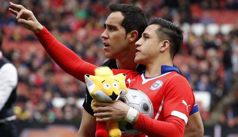 Siete futbolistas chilenos entre los 500 jugadores más mediáticos del mundo