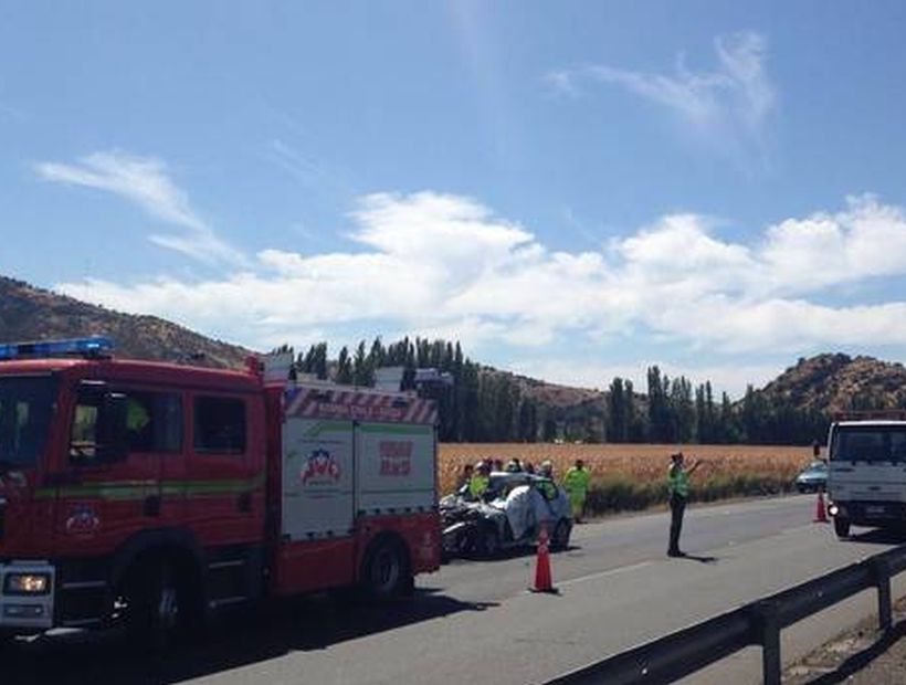 Un choque entre un camión y un vehículo menor dejó dos muertos en Pelequén