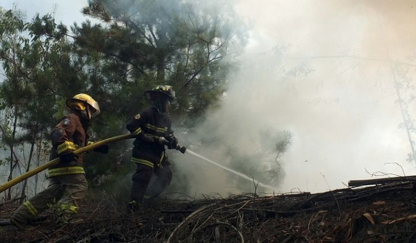 Onemi: 18 incendios se mantienen activos en el país