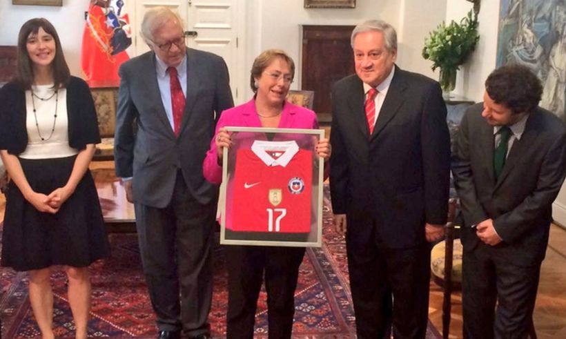 [En Vivo] Michelle Bachelet recibe a la directiva de la ANFP en La Moneda