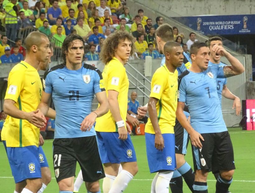 Brasil le gana 2-0 a Uruguay por las clasificatorias a Rusia 2018