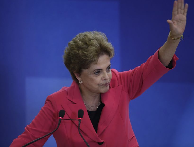 Gobierno brasileño negó la compra de votos para impedir juicio a Dilma Rousseff