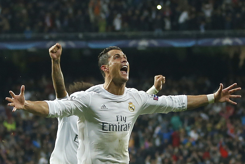 Cristiano Ronaldo metió al Real Madrid en semifinales de la Champions con un triplete