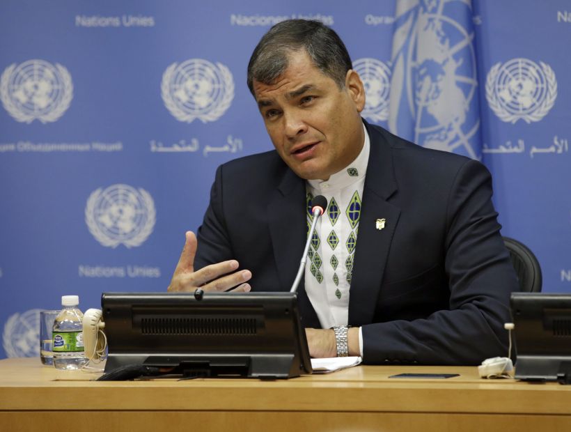 Rafael Correa llegó a Ecuador tras devastador terremoto