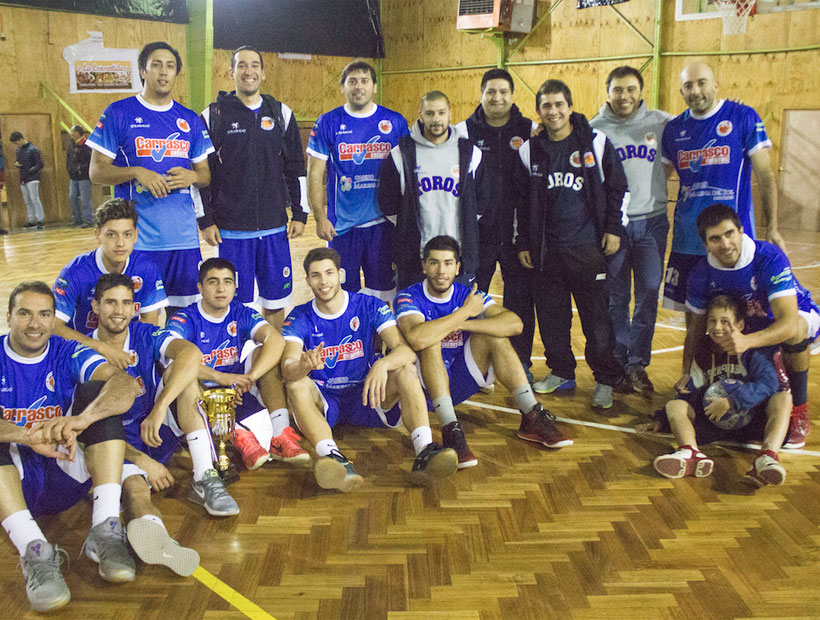 Osorno Básquetbol tras vencer a Deportes Coyhaique. (Fotos CDOB)
