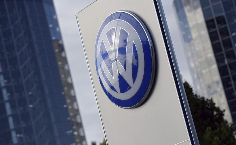 Volkswagen ofrece recomprar miles de autos afectados por fraude de emisiones