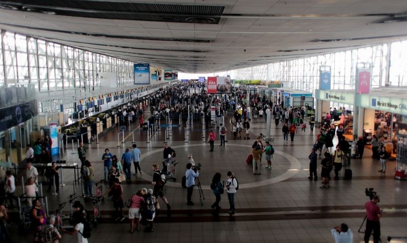 Inauguran wifi gratuita en el Aeropuerto de Santiago