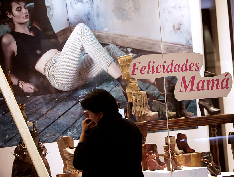 Día de la Madre: un 69% de los chilenos comprará su regalo por internet