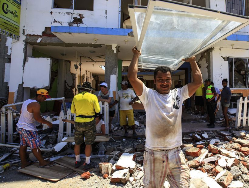Se han registrado 1.291 réplicas tras el terremoto que afectó a Ecuador