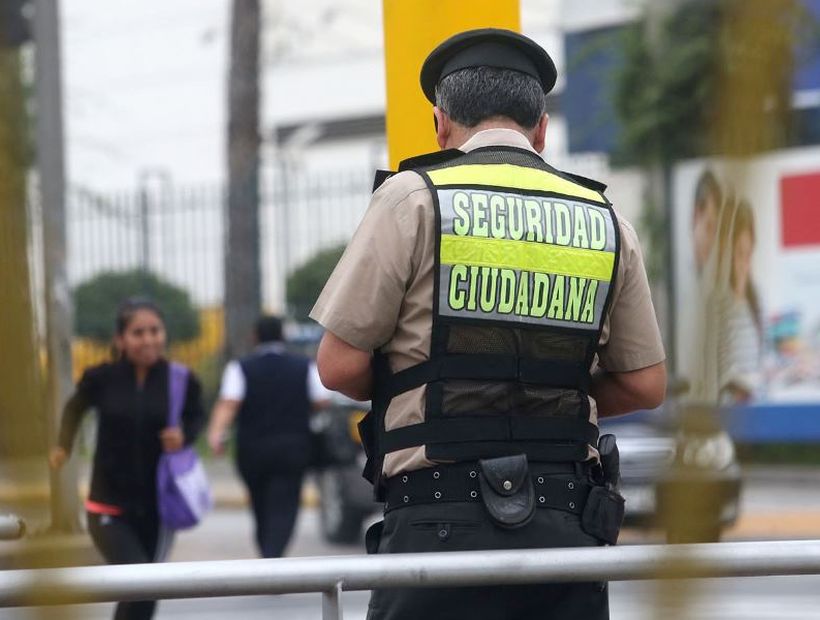 Jefe de la Policía de Perú fue detenido con 109 kilos de cocaína