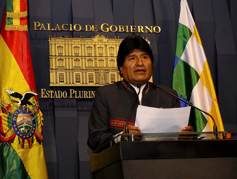 Evo Morales a políticos chilenos: "No estamos en tiempos de invadir y saquear" Evo Morales a políticos chilenos: "No estamos en tiempos de invadir y saquear"