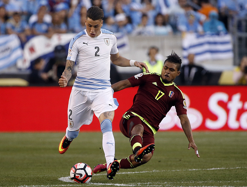 Venezuela sorprendió a un Uruguay que quedó eliminado de Copa América Centenario