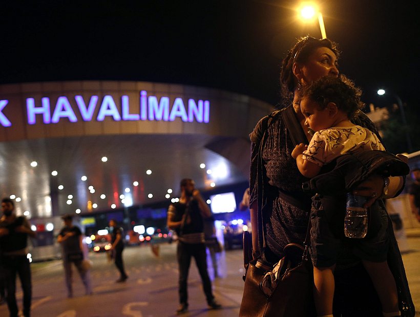 Cancillería dijo que no tiene información sobre chilenos afectados por el atentado en Estambul