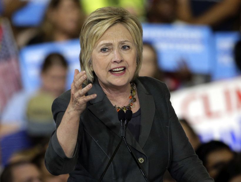 Hillary Clinton declaró más de tres horas ante el FBI por uso de correo privado