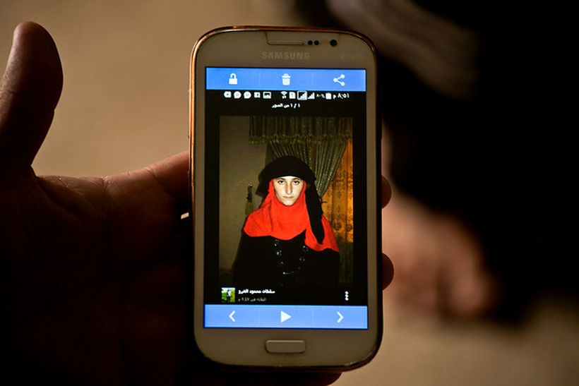 El Estado Islámico vende a mujeres y niñas como esclavas sexuales por Whatsapp