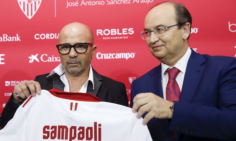 Sampaoli habría propuesto dirigir simultáneamente al Sevilla y la selección argentina