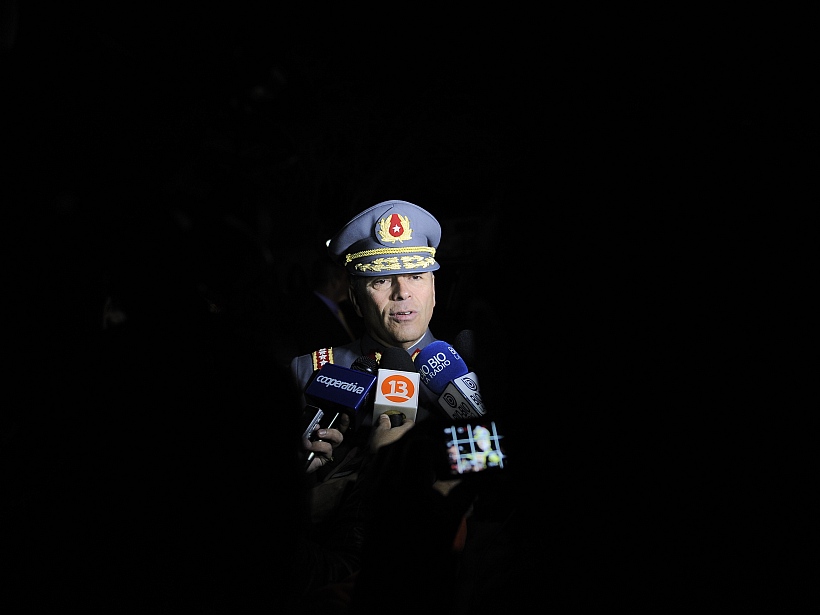 Comandante en jefe del Ejército y la detención de Cheyre: "Confiamos en la presunción de inocencia" Comandante en jefe del Ejército y la detención de Cheyre: "Confiamos en la presunción de inocencia"
