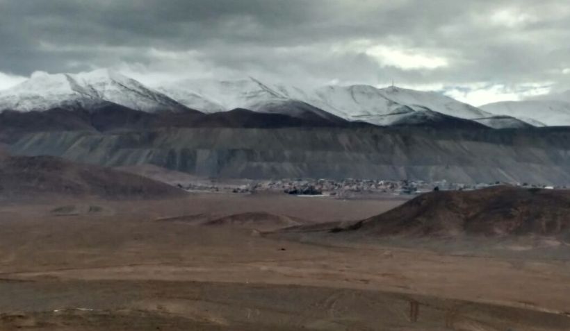 Chuquicamata y Radomiro Tomic suspendieron movimientos en mina por sistema frontal