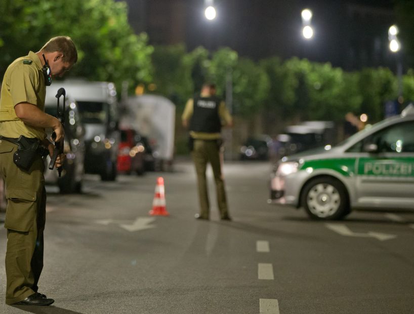 Un muerto y diez heridos dejó el estallido de un artefacto explosivo en Alemania