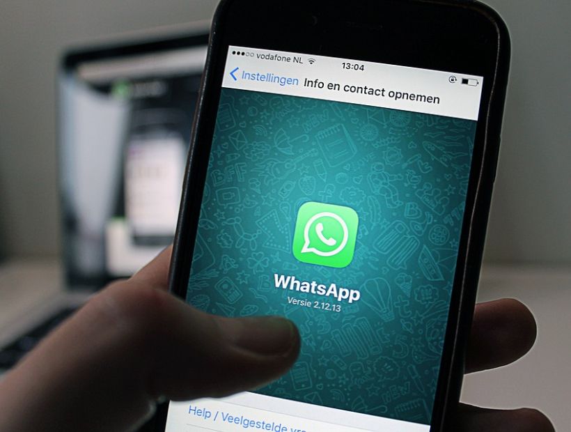 Las conversaciones que borras de WhatsApp realmente no son eliminadas