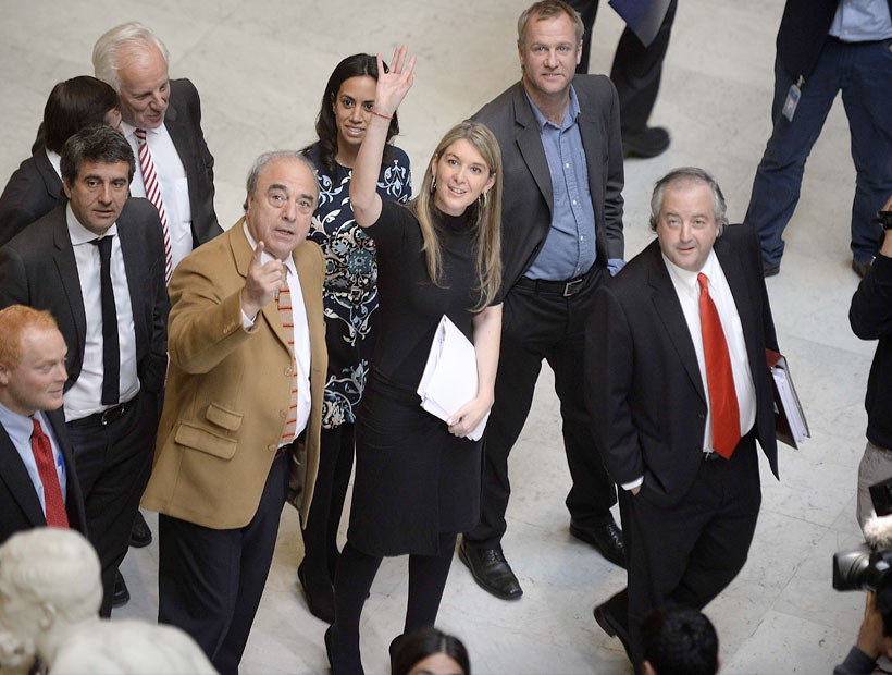 Con el desalojo de funcionarios del Registro Civil terminó la interpelación a la ministra Blanco Con el desalojo de funcionarios del Registro Civil terminó la interpelación a la ministra Blanco