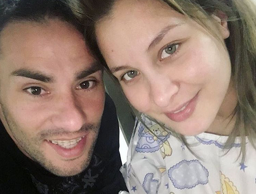 Sabrina Sosa y Claudio Valdivia respondieron a las críticas por bañar a su hijo prematuro