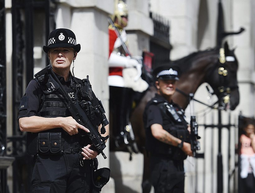 Una mujer muerta y varios heridos dejó un ataque con cuchillo en Londres