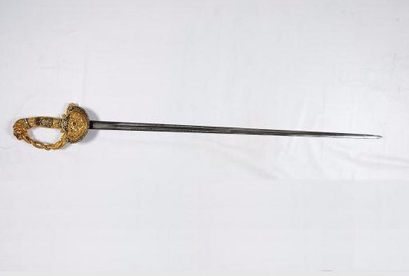 Desconocidos se llevaron la espada de Bulnes desde el Museo Histórico Nacional