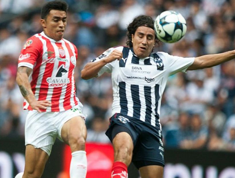 Edson Puch anotó un golazo en derrota del Necaxa ante Monterrey