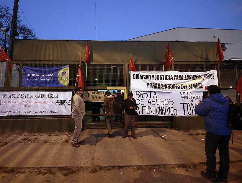 Funcionarios del centro San Joaquín del Sename se tomaron el recinto