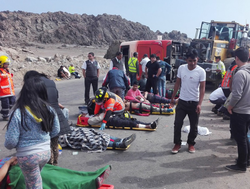 Identificaron A Los Dos Fallecidos Del Volcamiento De Un Bus En Tocopilla