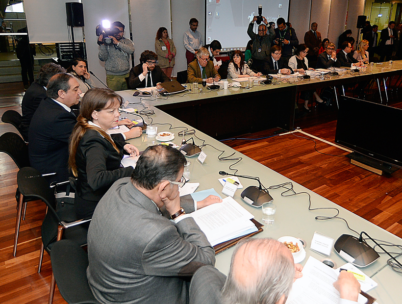 Comisión aprobó elección de intendentes por voto popular: la próxima semana pasa a la Sala