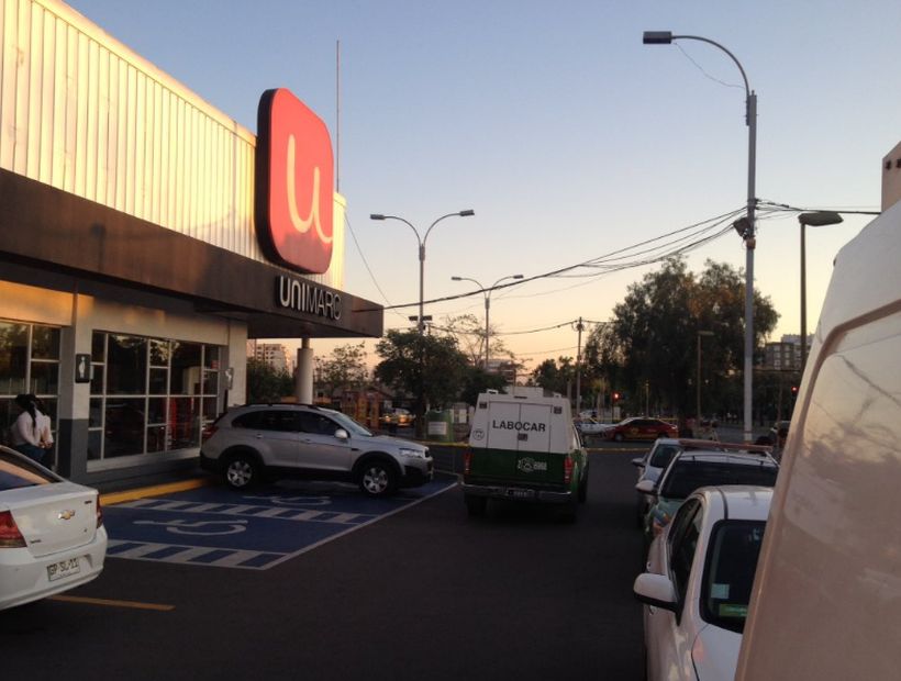 Un guardia murió tras recibir un disparo en un supermercado de Las Condes