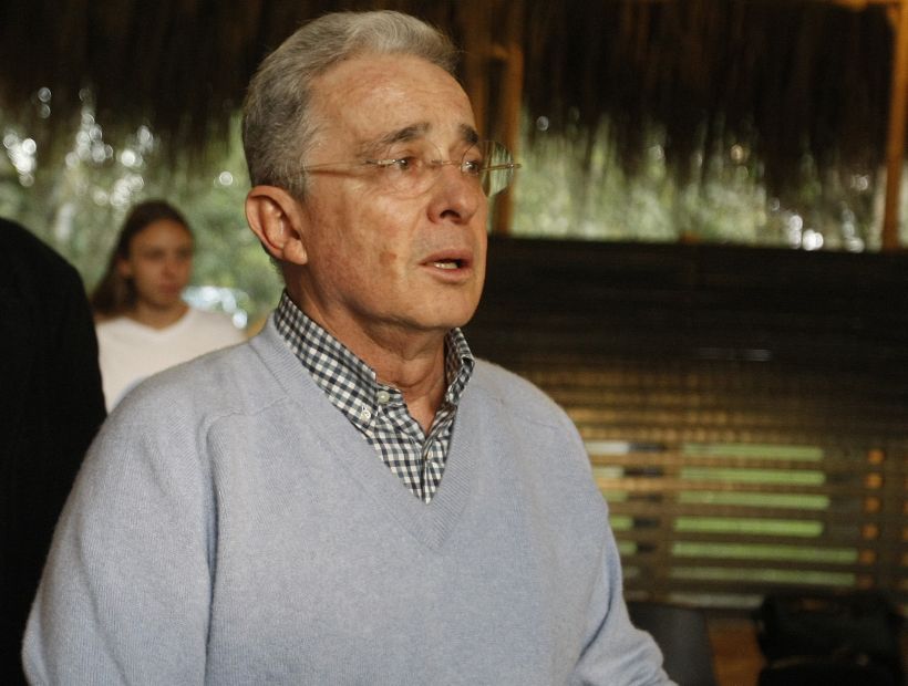 Colombia: ex Presidente Uribe llamó a un 