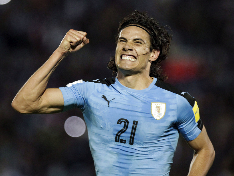 Uruguay goleó a Venezuela y se afirmó como líder de las clasificatorias