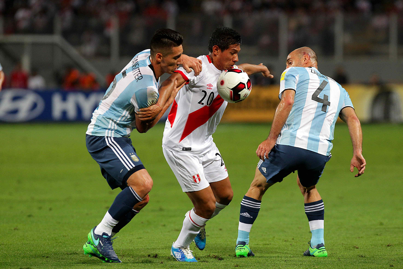 Perú rescató un empate 2-2 ante Argentina por las clasificatorias