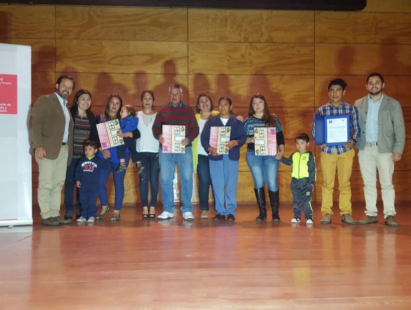 Más de 70 familias de Pozo Almonte recibieron su certificado de subsidio habitacional Más de 70 familias de Pozo Almonte recibieron su certificado de subsidio habitacional