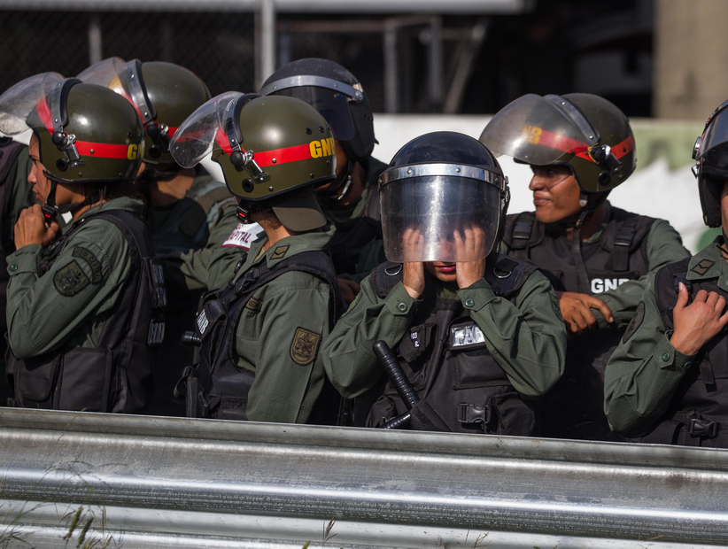 Un policía muerto y otros dos heridos en manifestación opositora venezolana