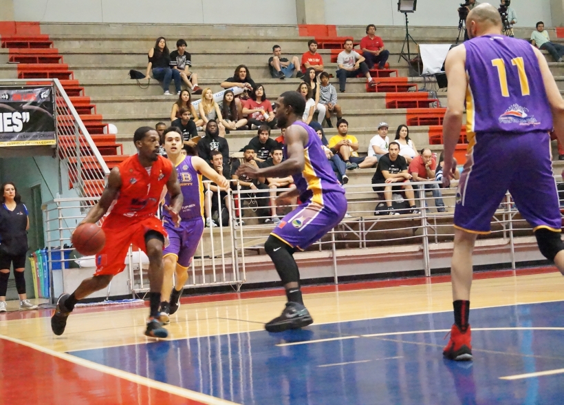 En las premiaciones individuales, Summers fue distinguido como el mejor jugador de la Copa Chile (Prensa Liga Nacional de Básquetbol).