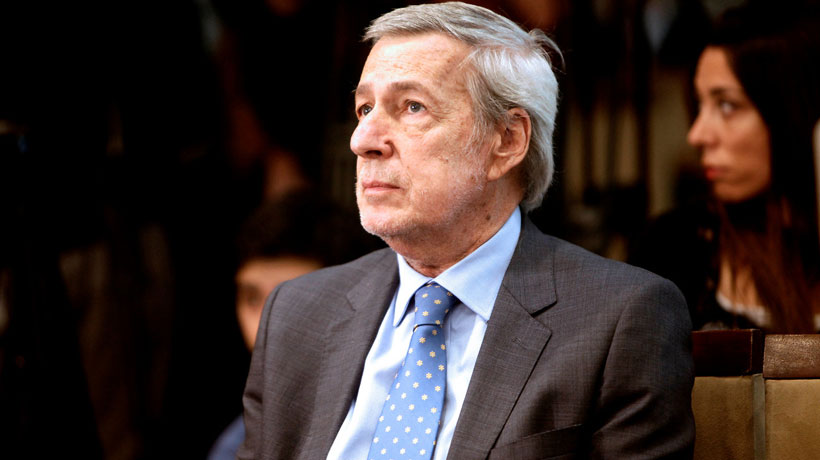 Ex agente chileno ante La Haya se sumó a defensa de Piñera