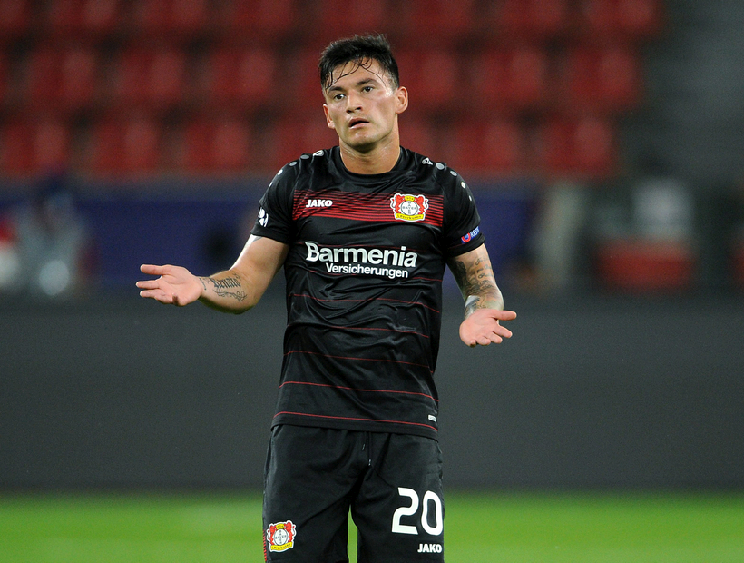 Bayer Leverkusen de Aránguiz no pudo ante el líder de la Bundesliga