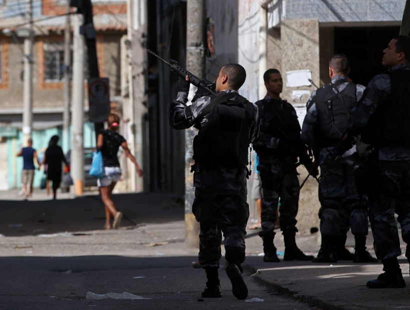 Refuerzan la seguridad en favela de Río tras  la muerte de siete civiles y cuatro policías