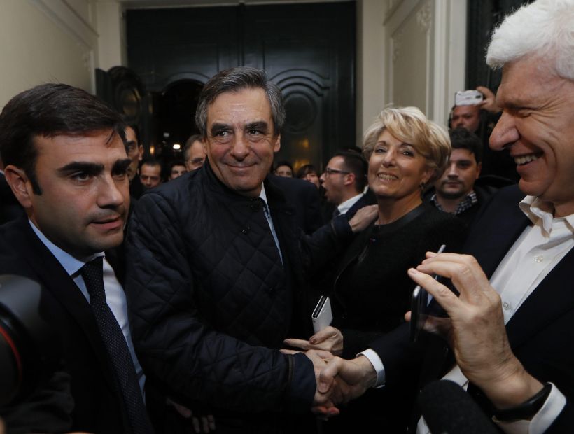 Fillón y Juppé derrotaron a Sarkozy en las primarias de la derecha en Francia