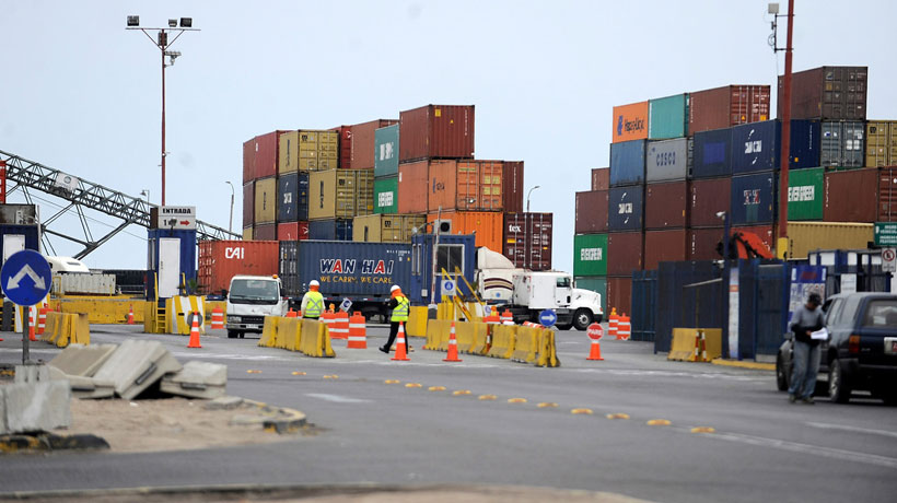 Funcionarios de Aduanas depusieron el paro tras acuerdo con el gobierno