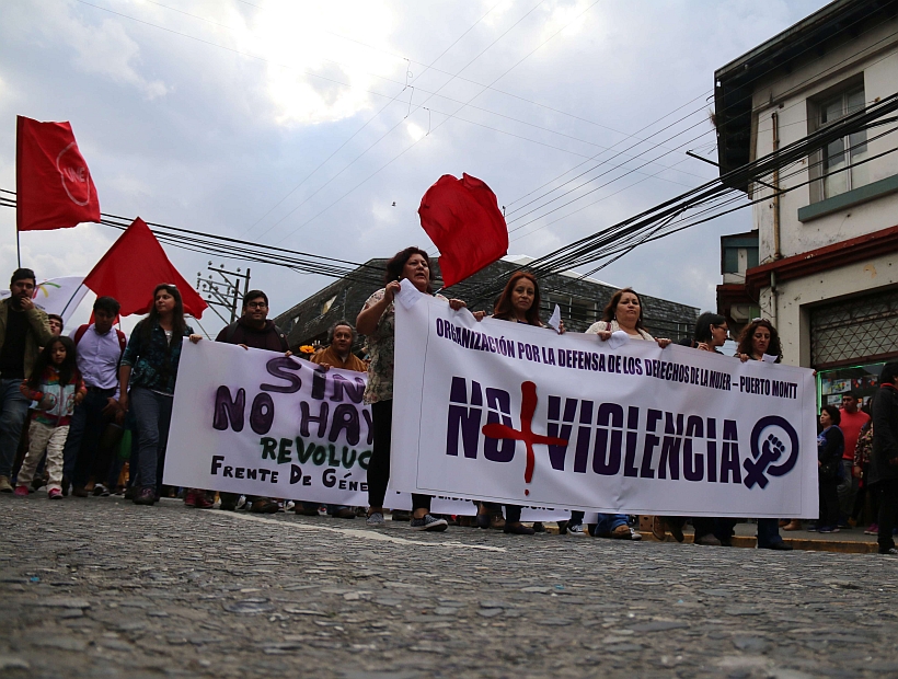 No más violencia contra las mujeres se tomó la jornada de viernes en Puerto Montt No más violencia contra las mujeres se tomó la jornada de viernes en Puerto Montt