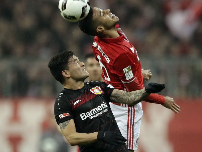 El Bayern de Arturo Vidal se impuso por 2-1 al Leverkusen de Charles Aránguiz