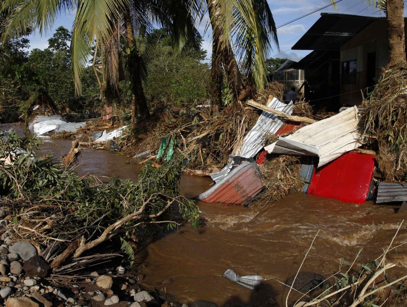 Costa Rica: huracán Otto dejó 10 muertos y 11 mil damnificados