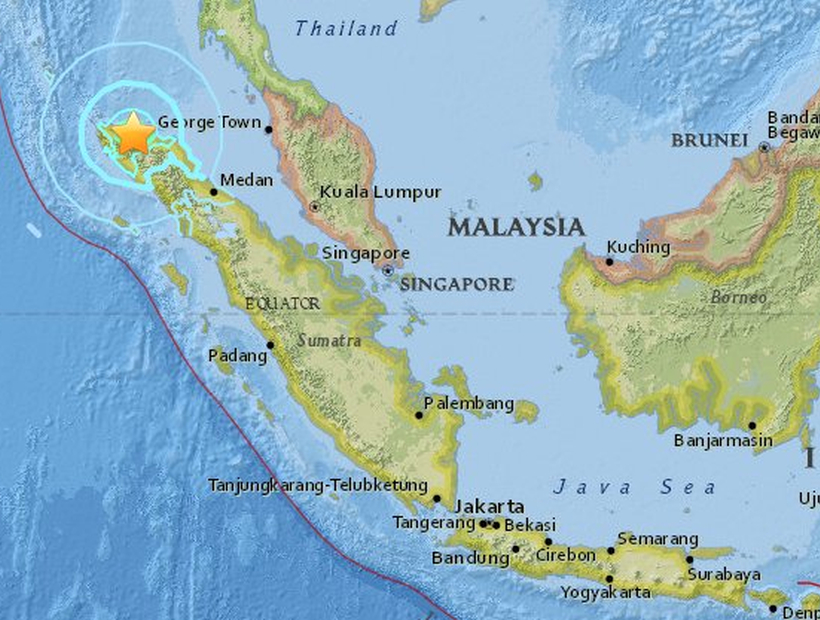 Un terremoto de magnitud 6,4 sacudió a Indonesia: Shoa descartó riesgo de tsunami en Chile