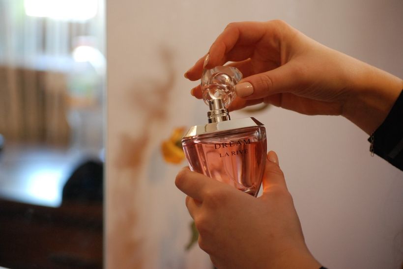 Hay una hora ideal para escoger un perfume