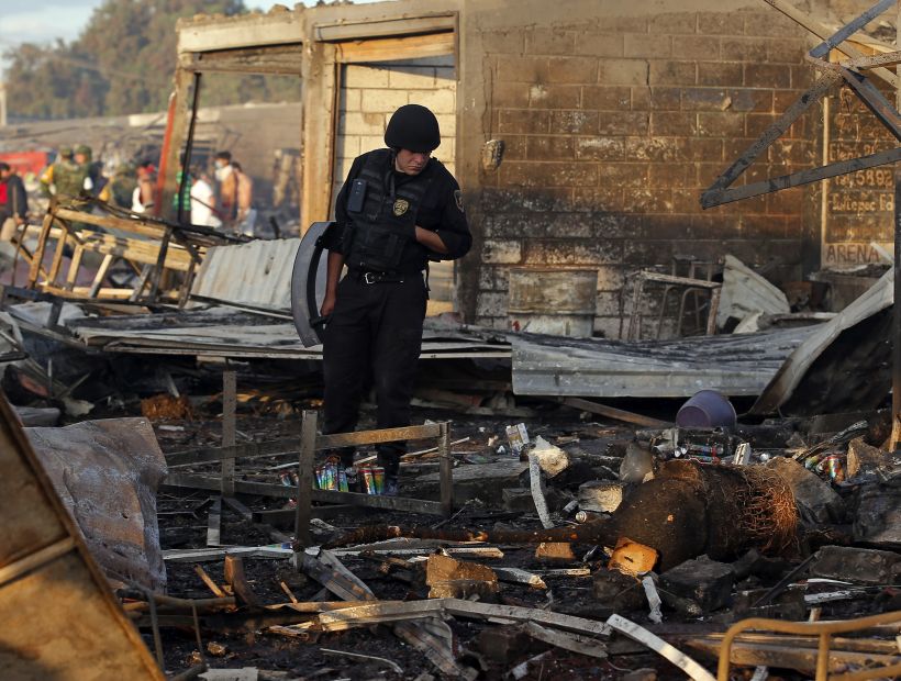 México: al menos hay nueve muertos por explosión en un mercado de pirotecnia